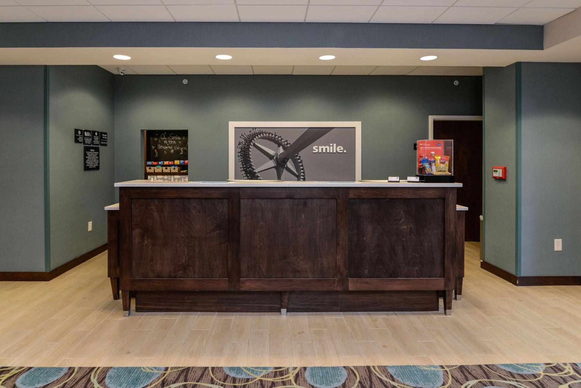 Hampton Inn Brighton Mi Exterior photo